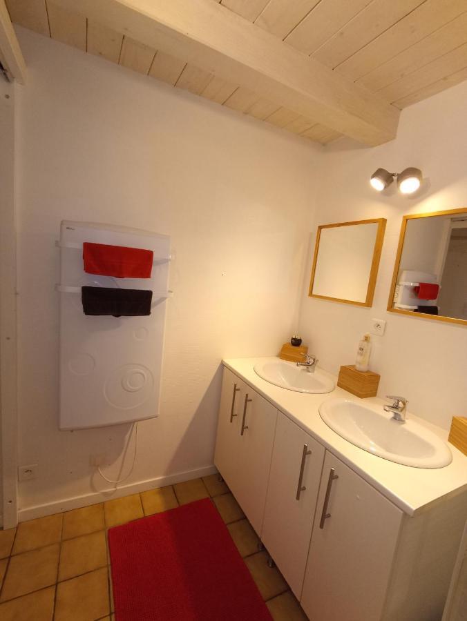 Gite De Charme Dans Ancienne Seigneurie Le Pin-Saint-Denis Eksteriør billede